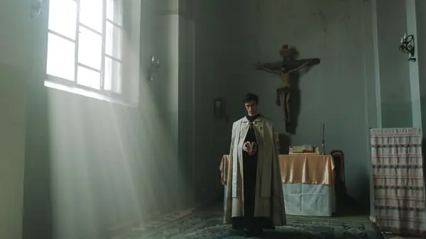Fundamentos da Fé Católica: O Que Diz o Catecismo, a Tradição e as Sagradas Escrituras